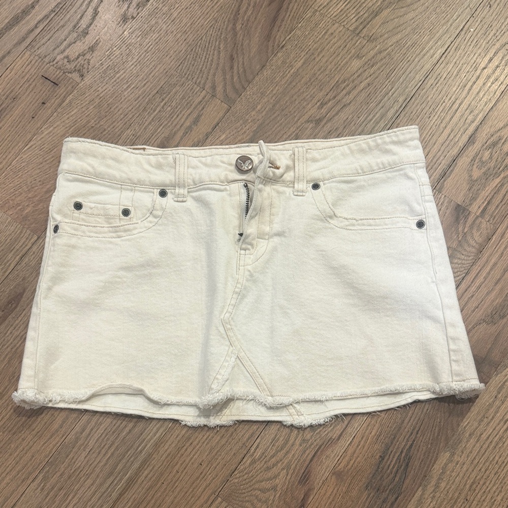 🔴5 for $25- American Eagle Outfitters Cream Denim Mini Skirt 8